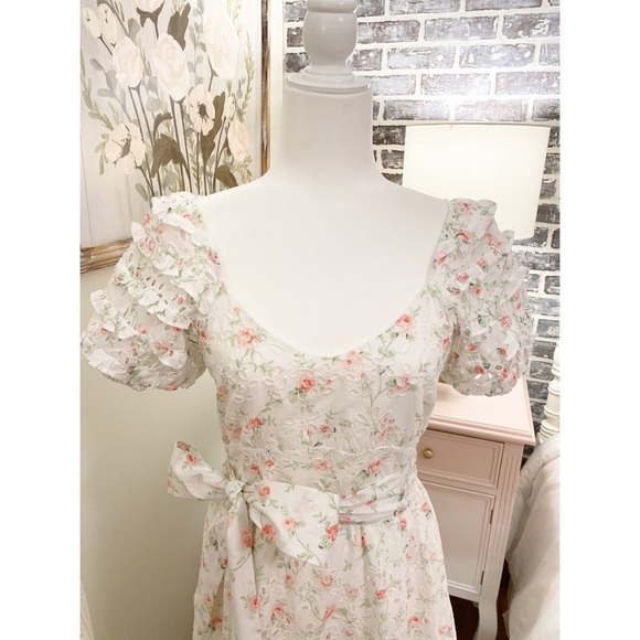 NWOT {LoveShackFancy x Target} Clementine Eyelet Dress - Picture 3 of 12